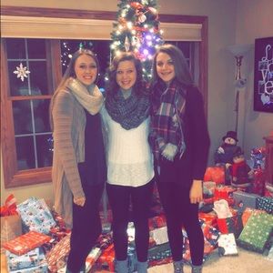 Meet your Posher, Brenna